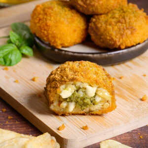 Frittatina di Spaghetti Pesto di Basilico e Stracciatella 50gr - conf. da 1kg